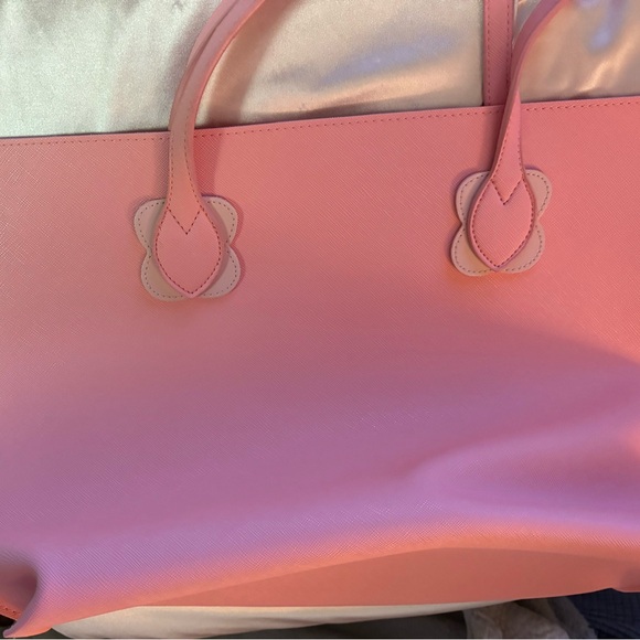 Elegant Elizabeth Arden Peach Beach Tote with Heart-Shaped Handles - Picture 3 of 3